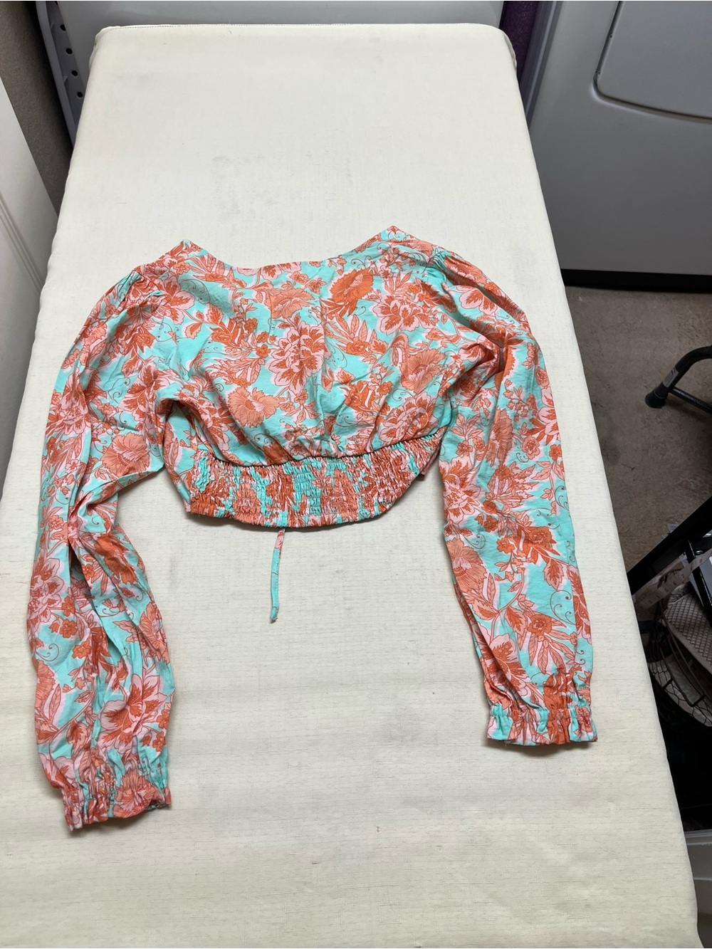 VICI x Amber Lancaster S orange blue cinched halter top - Picture 8 of 13